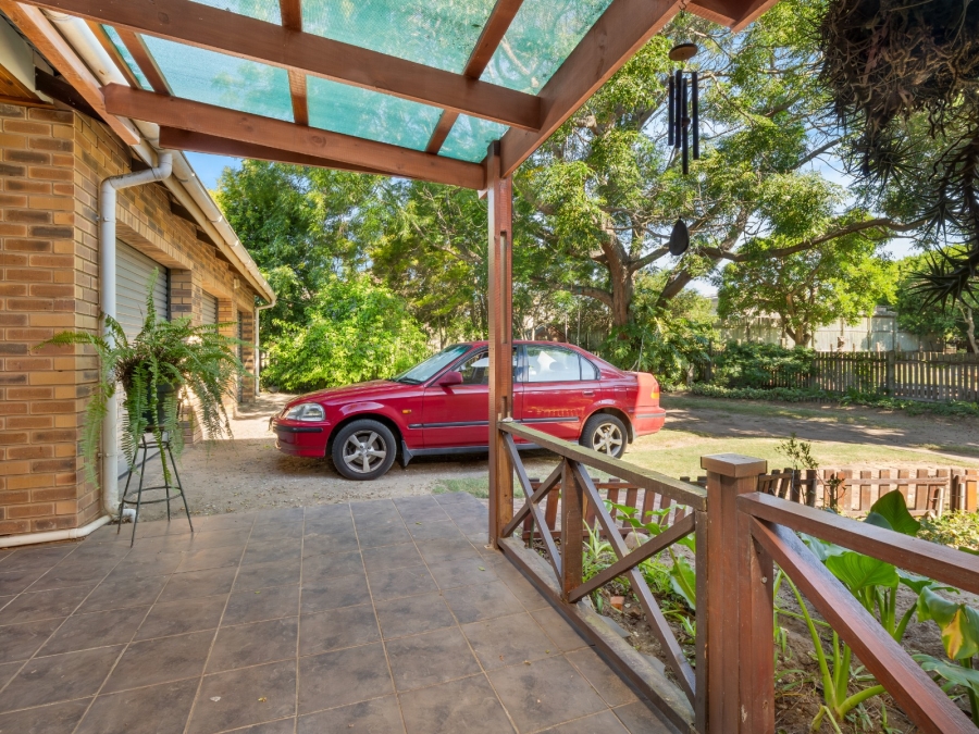 4 Bedroom Property for Sale in The Island Western Cape